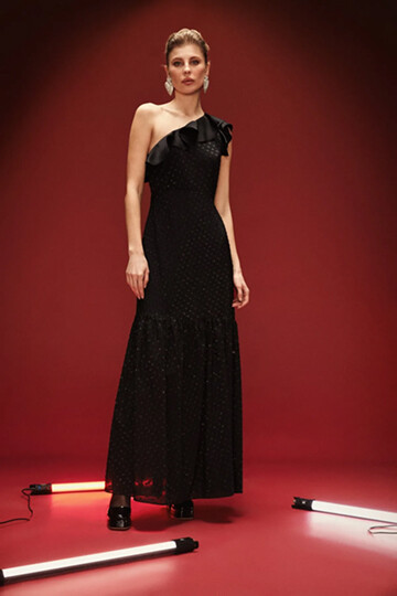 Gece Elbisesi Kombini Nasıl Yapılır ?